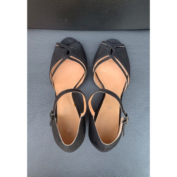 Chelsea Crew Heels - Picture 7 of 14